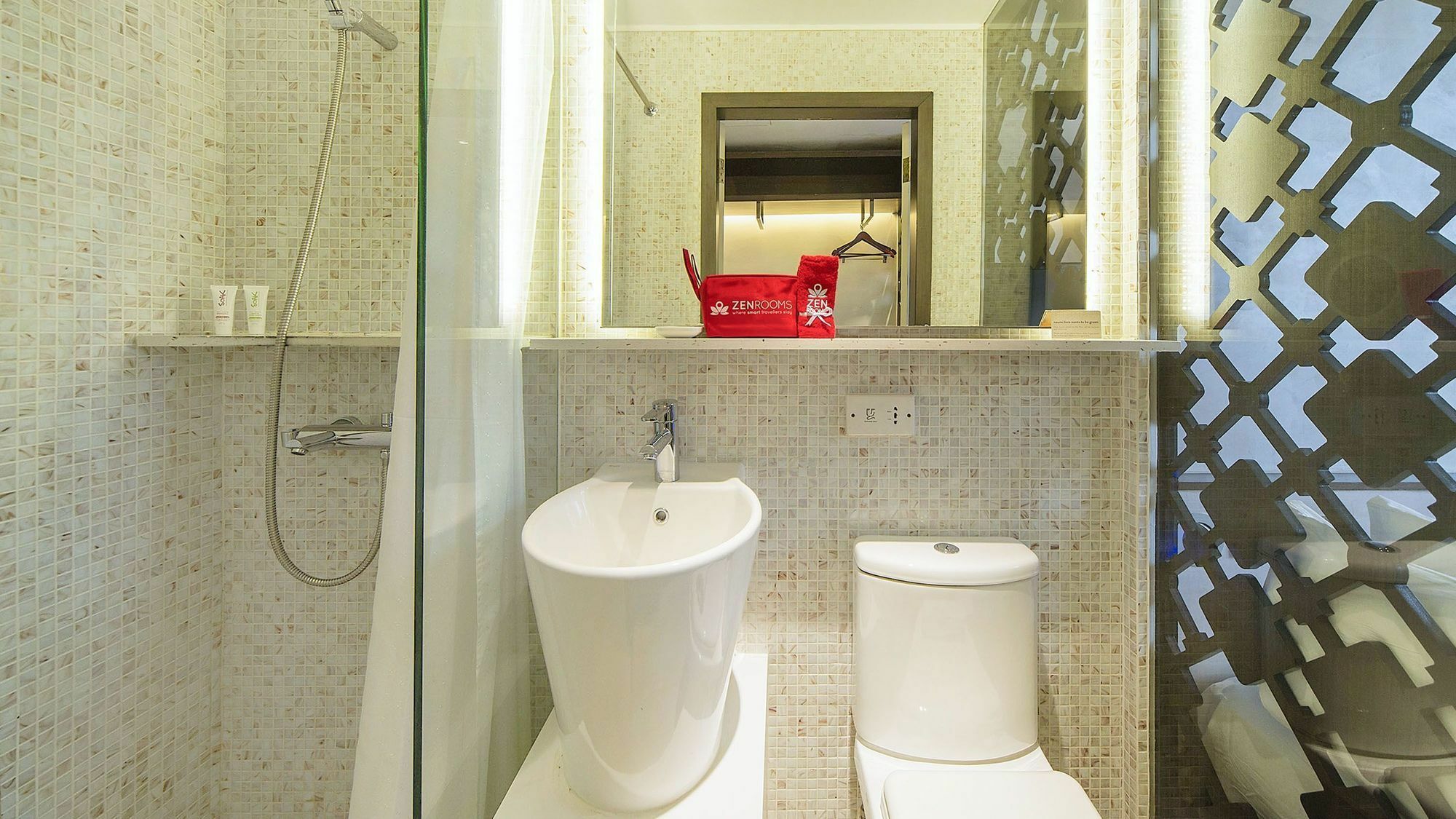 Отель Zen Premium Outram Park Сингапур Экстерьер фото